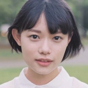 Hana Sugisaki